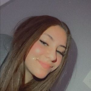Meet your Posher, Krystle